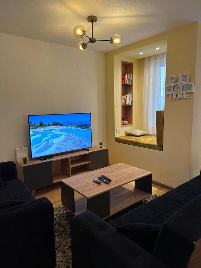 Ora-Prn,Peaceful Central Apartment Pristina Extérieur photo